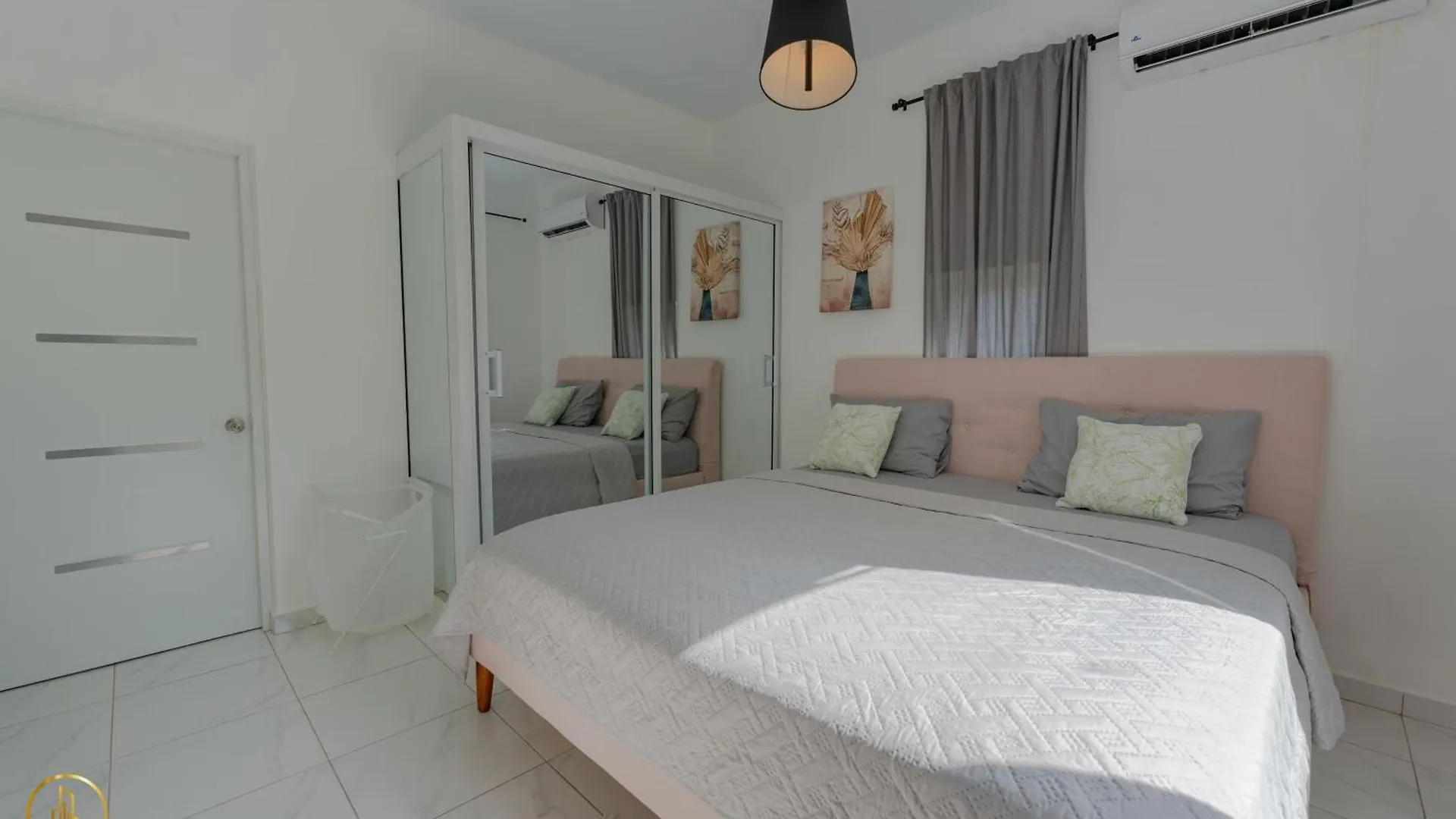La Perla Villa Bombita